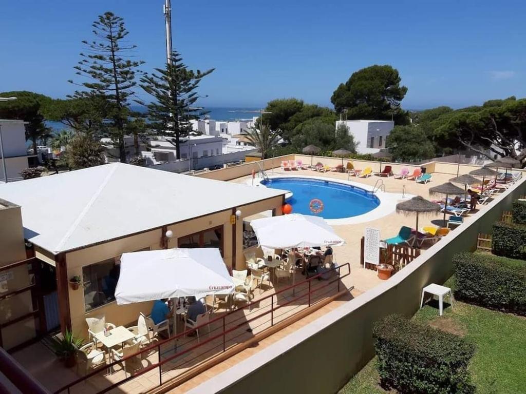 Apartment With Terrace And Pool By The Sea